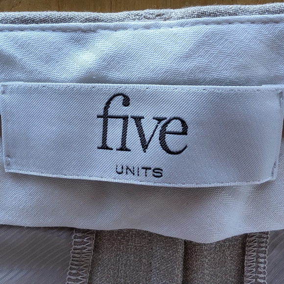 Five Units Kylie Straight Leg Bermuda Shorts - Picture 4 of 9